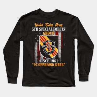 US Army 5th Special Forces Group Skull Flag Since 1961 De Oppresso Liber 5th SFG - Gift for Veterans Day 4th of July or Patriotic Memorial Day Long Sleeve T-Shirt